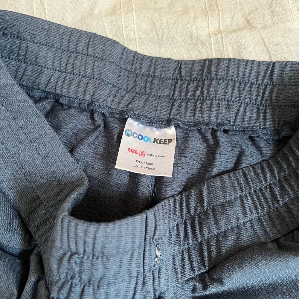 Coolkeep solid performance shorts - Picture 3 of 3